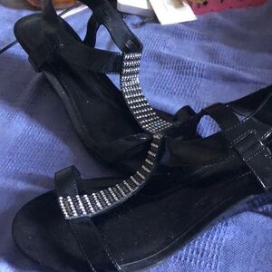 Sandal’s or dress shoes